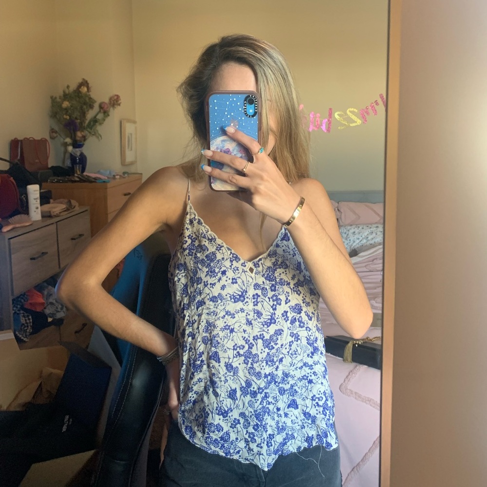 Free people floral v neck tank top in size small